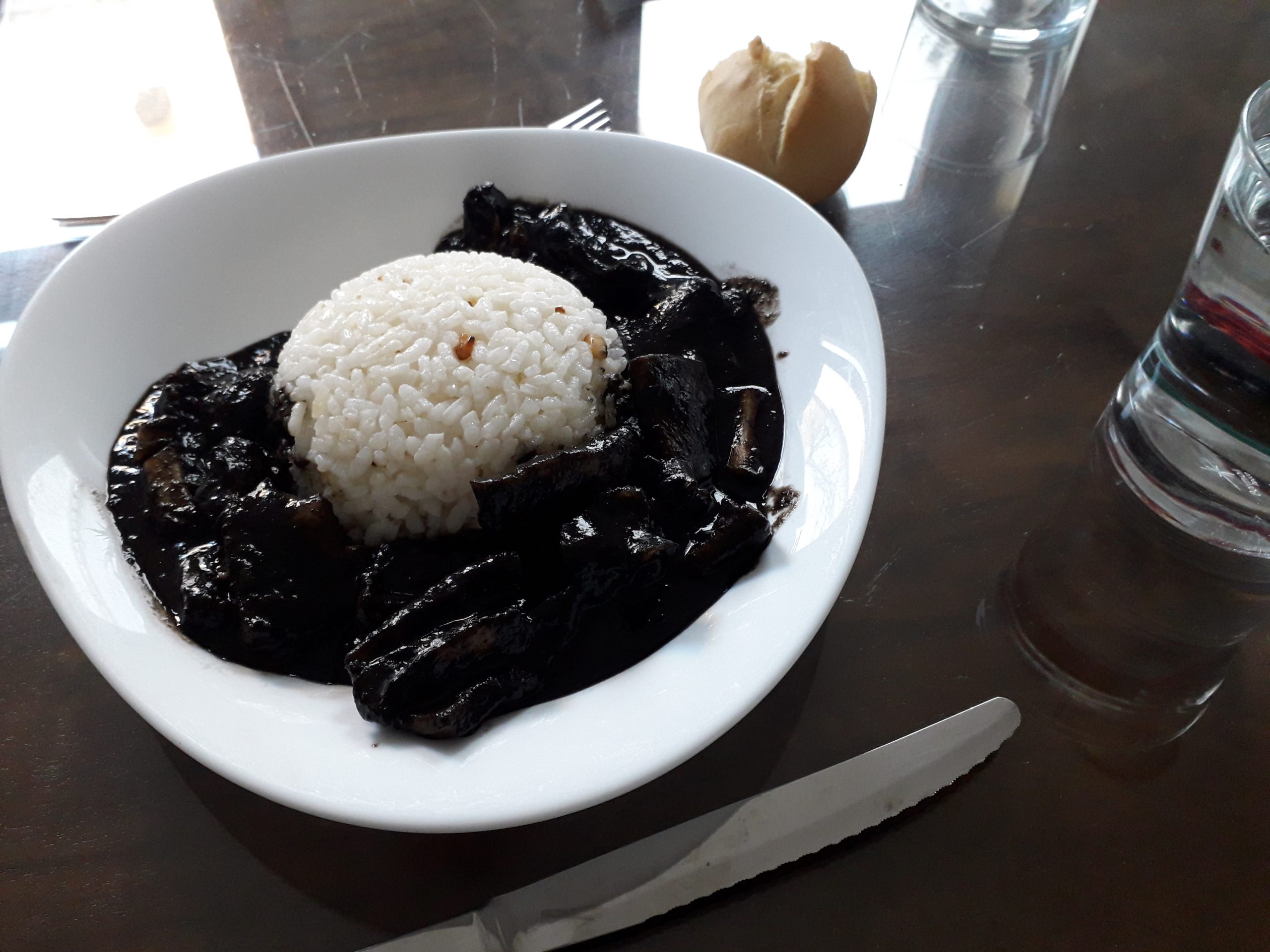 Calamares en su tinta con thermomix